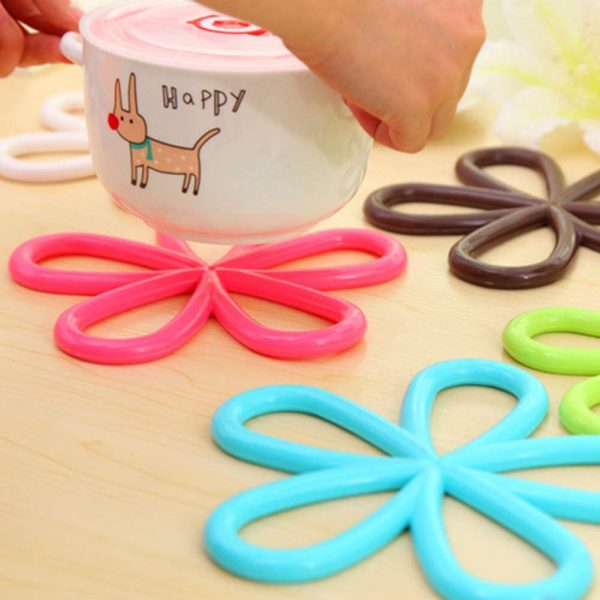 Flower Shape Silicone Pot Holder (pack of 2)
